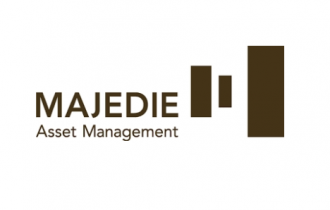 Majedie fails to match benchmarks, discount widens