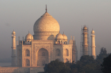 221104 India Taj Mahal Sunrise
