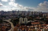 a view of Sao Paolo looking towards a cluster of high rise buildings