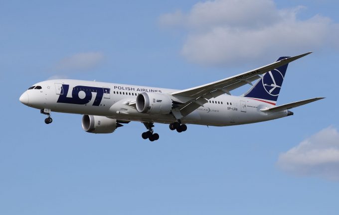 A LOT Polish Airline 787